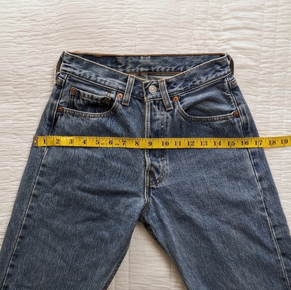 Levi's Vintage 501 Straight Leg Jeans 90s - Picture 5 of 16
